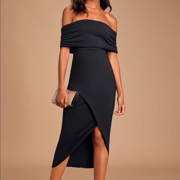 Lulus Dresses & Skirts - Brand new with tags off the shoulder dress